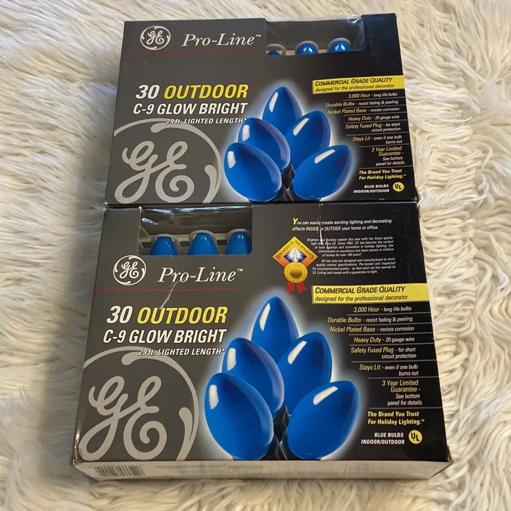 GE 30 OUTDOOR C-9 GLOW BRIGHT 29ft LIGHTED LENGHT LIGHTS TWO PACK COLOR BLUE
